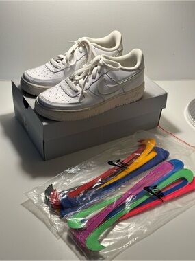 Nike Air Force 1 Low Swoosh Pack White 7Y Women 8.5